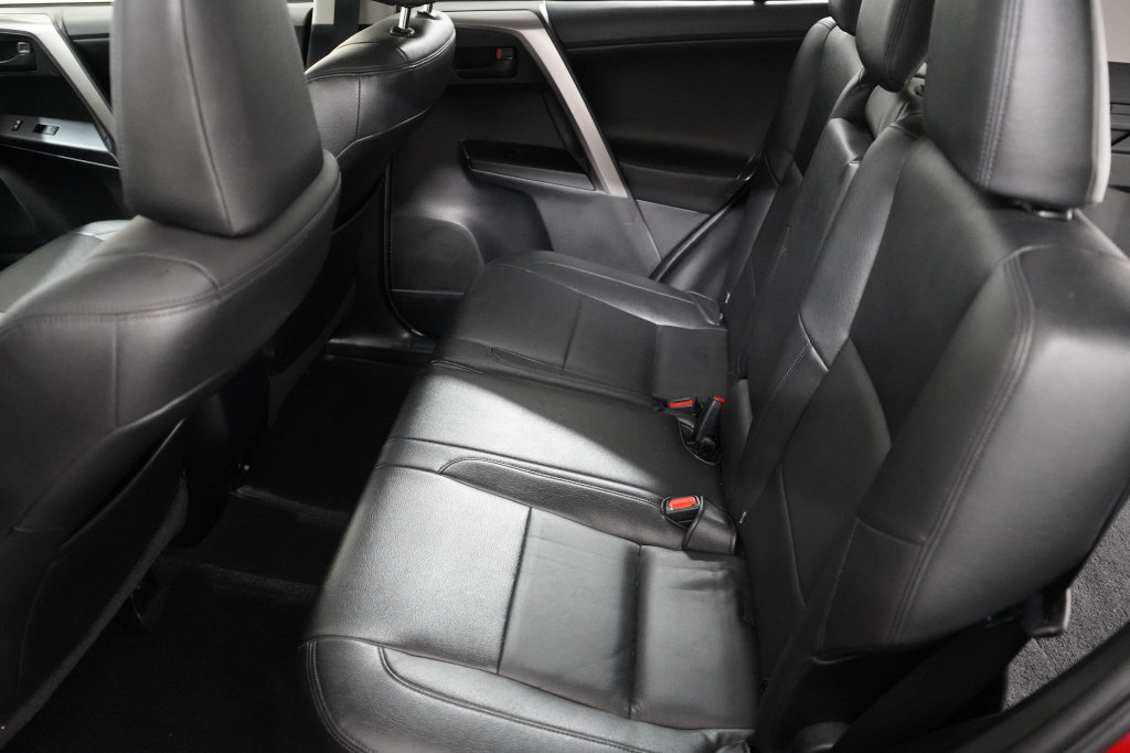 Used 2016 Toyota RAV4 LE AWD/4WD image 20
