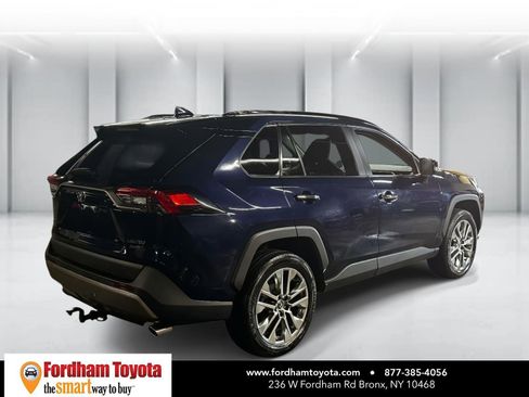Used 2020 Toyota RAV4 Limited image 6