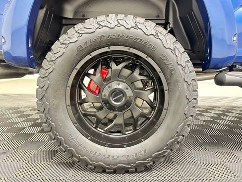 Used 2023 Ford F150 XLT w/ Equipment Group 302A High image 9