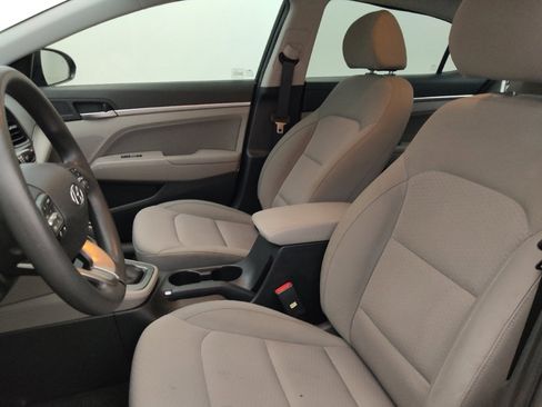 Used 2020 Hyundai Elantra SEL FWD image 17