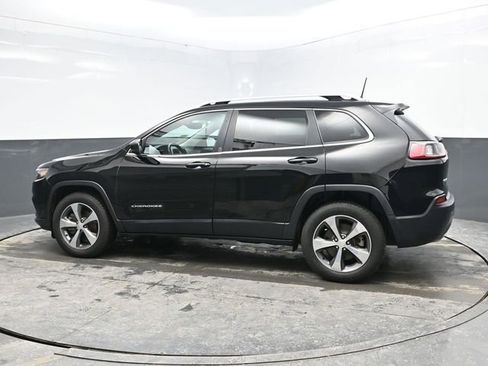 Used 2019 Jeep Cherokee Limited image 4
