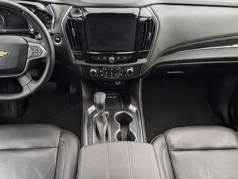 Certified 2023 Chevrolet Traverse LT image 31