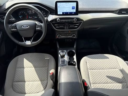 Used 2022 Ford Escape SE w/ SE Sport Appearance Package FWD image 11