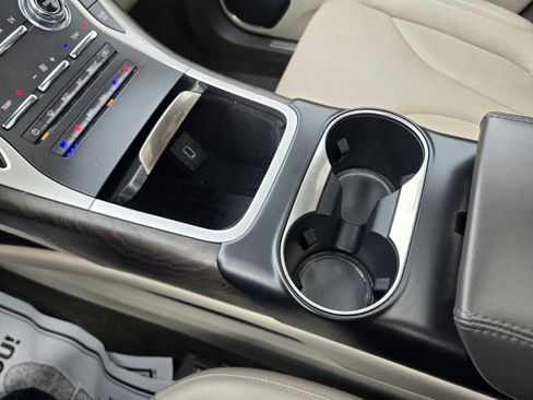 Used 2020 Lincoln Nautilus Reserve AWD/4WD image 13
