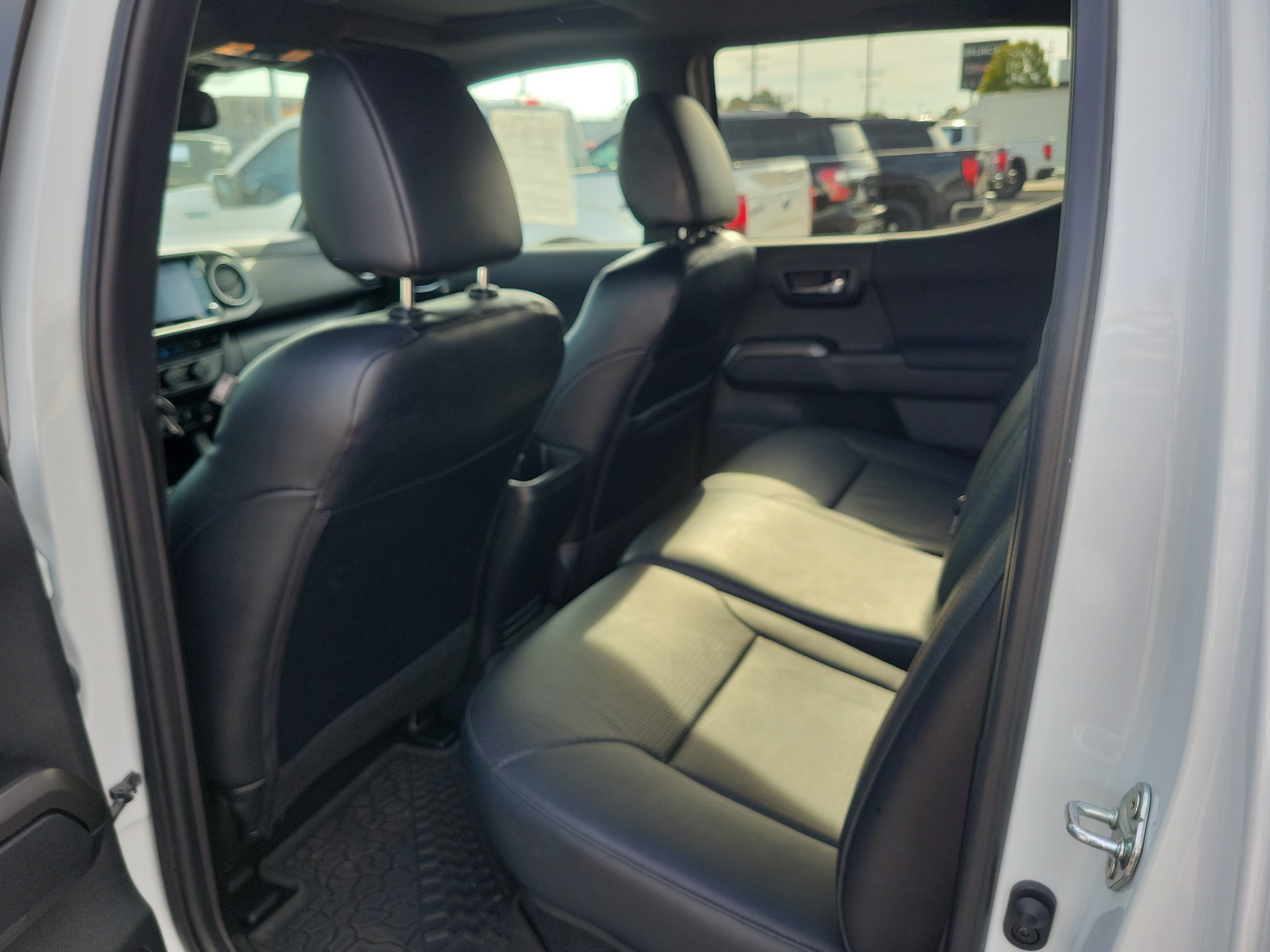Used 2023 Toyota Tacoma TRD Pro AWD/4WD image 12
