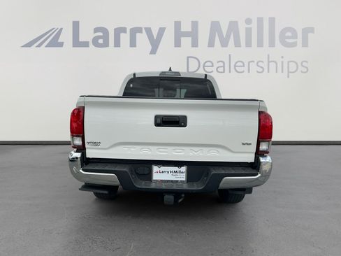 Used 2021 Toyota Tacoma SR5 image 4