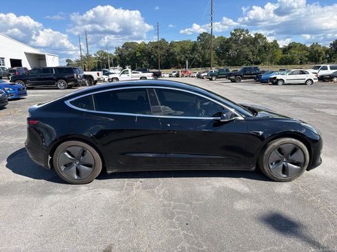 Used 2018 Tesla Model 3 RWD image 3