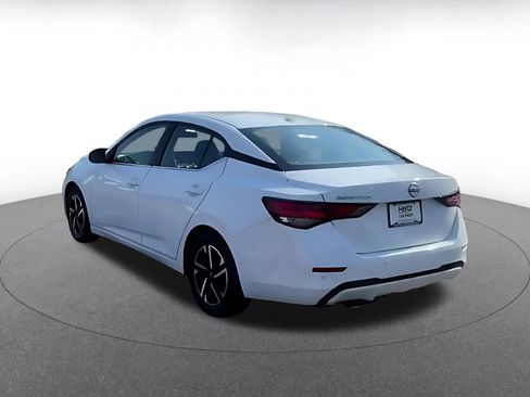 Used 2025 Nissan Sentra SV image 11