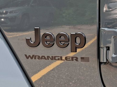 New 2026 Jeep Wrangler Unlimited Sahara AWD/4WD image 21