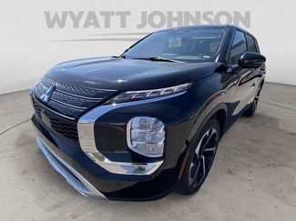 Used 2024 Mitsubishi Outlander SE video 1