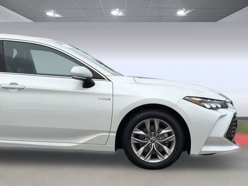 Used 2021 Toyota Avalon XLE w/ Carpet Mat Package (TMS) image 33