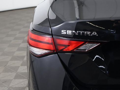 Used 2024 Nissan Sentra SV image 13