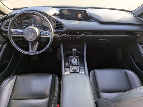 Used 2021 MAZDA MAZDA3 Hatchback w/Premium Plus Pkg image 18