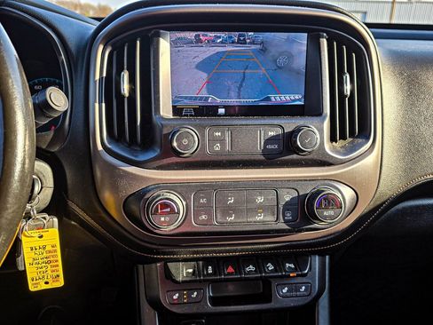 Used 2021 GMC Canyon AT4 image 16