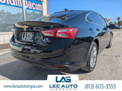 Used 2019 Chevrolet Malibu LT FWD image 2
