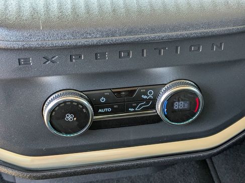 New 2026 Ford Expedition Max Active image 15