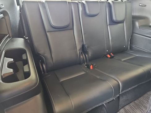 Certified 2023 Subaru Ascent Limited w/ Technology Package image 15