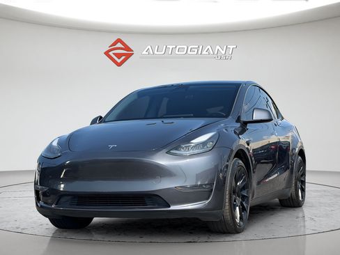 Used 2024 Tesla Model Y Long Range AWD/4WD image 14