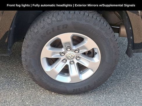 Used 2021 RAM 1500 Laramie AWD/4WD image 15