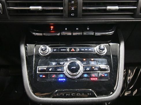 Used 2022 Lincoln Corsair Reserve w/ Equipment Group 201A AWD/4WD image 26