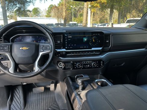 Used 2024 Chevrolet Silverado 1500 LTZ w/ LTZ Premium Package image 30