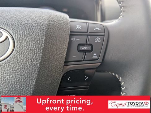 Used 2026 Toyota Camry SE FWD image 16
