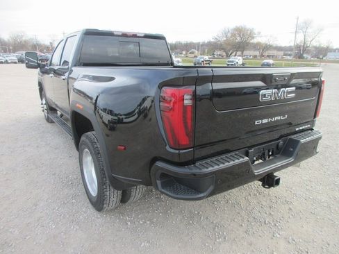 New 2026 GMC Sierra 3500 Denali Ultimate AWD/4WD image 8