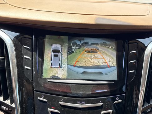 Used 2016 Cadillac Escalade ESV Platinum RWD image 23