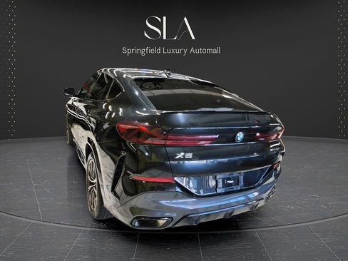 Used 2022 BMW X6 xDrive40i w/ M Sport Package AWD/4WD image 5