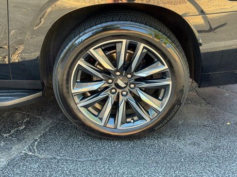 Used 2022 Cadillac Escalade ESV Sport w/ Touring Package AWD/4WD image 7