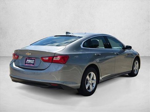 Used 2024 Chevrolet Malibu LT FWD image 5
