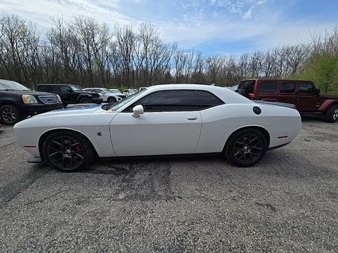 Used 2019 Dodge Challenger R/T Scat Pack w/ Shaker Package image 3