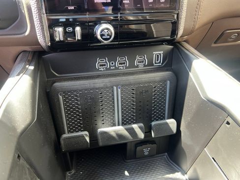 Certified 2025 RAM 3500 Longhorn AWD/4WD image 20