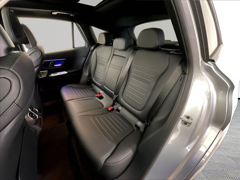Used 2023 Mercedes-Benz GLC 300 4MATIC image 22