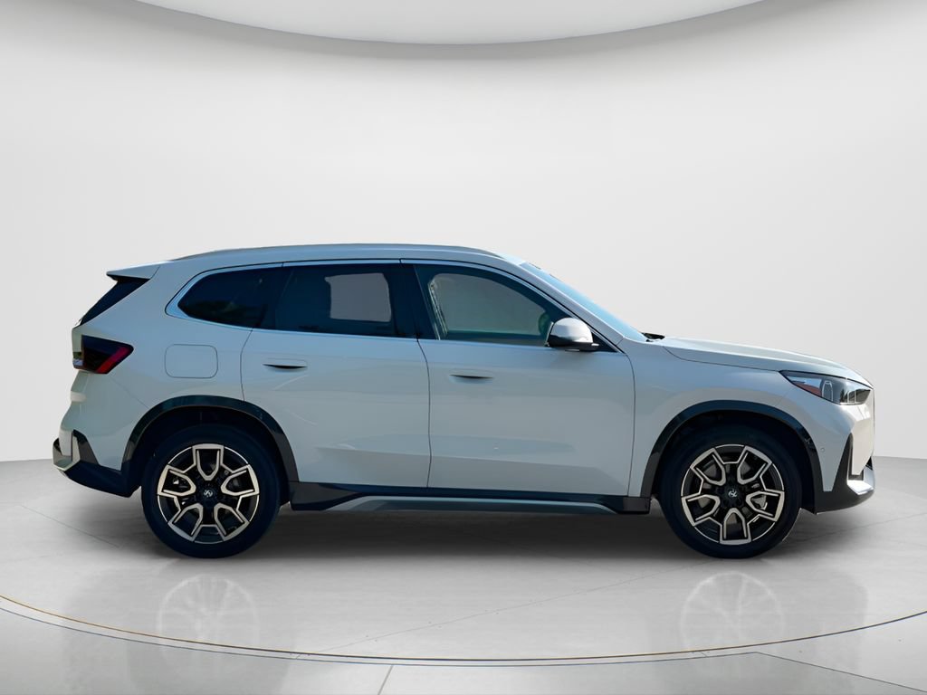 New 2026 BMW X1 xDrive28i w/ Convenience Package AWD/4WD image 4