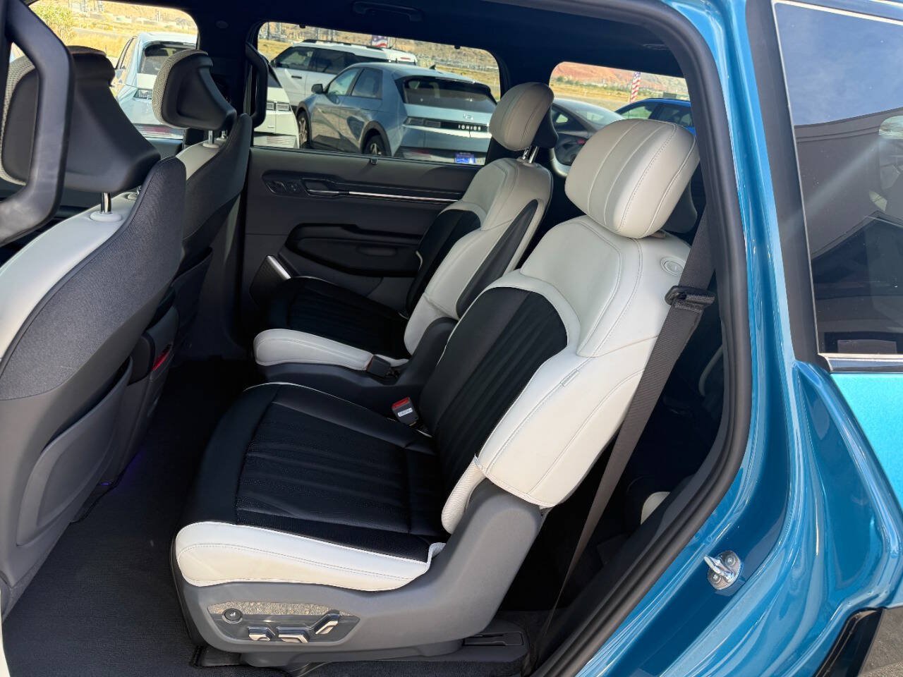 Used 2024 Kia EV9 GT-Line AWD/4WD image 4