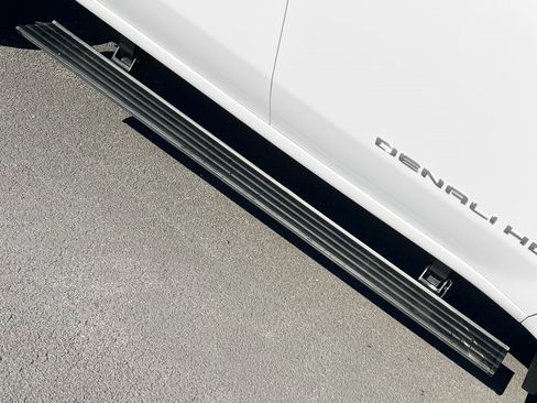 Used 2025 GMC Sierra 3500 Denali Ultimate image 23