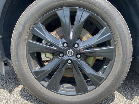 Used 2022 Nissan Pathfinder Platinum w/ Cargo Package AWD/4WD image 9