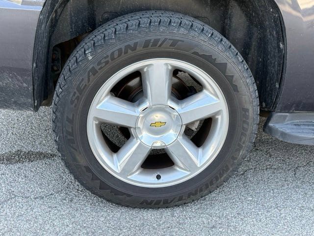 Used 2010 Chevrolet Tahoe LTZ AWD/4WD image 14