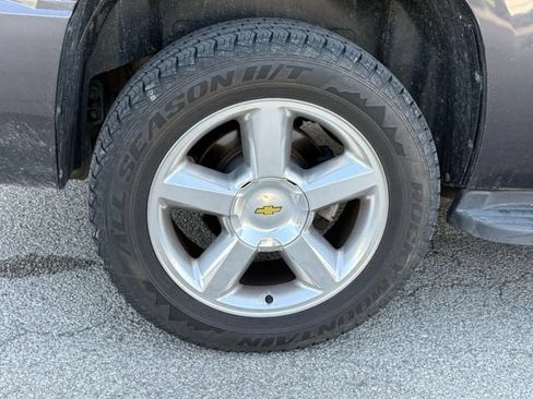 Used 2010 Chevrolet Tahoe LTZ AWD/4WD image 14