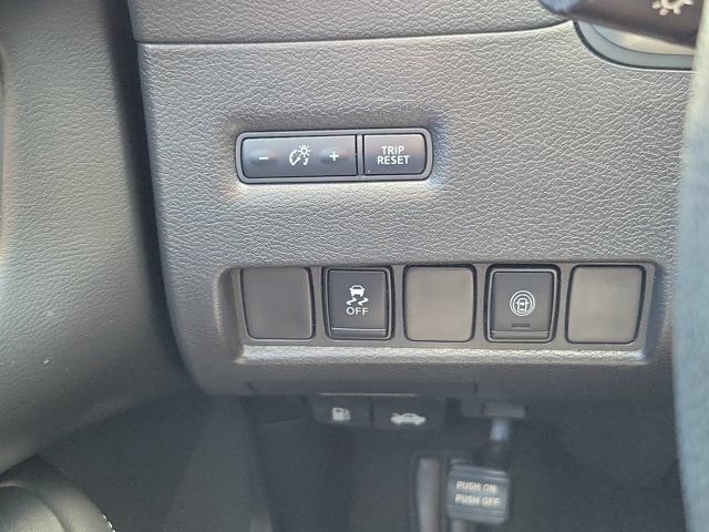 Certified 2023 Nissan Murano SV FWD image 20