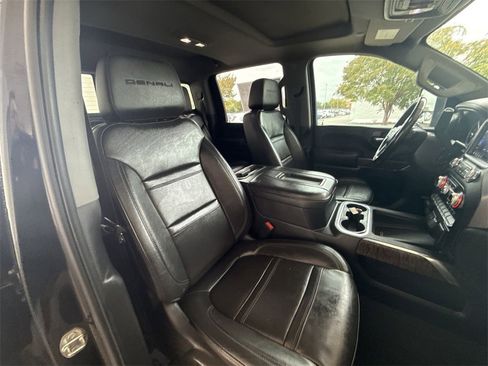 Certified 2022 GMC Sierra 2500 Denali w/ Denali Ultimate Package image 27