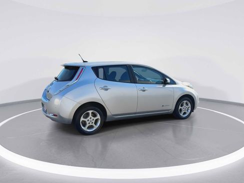 Used 2013 Nissan Leaf SV w/ LED & Quick Charge Pkg image 8