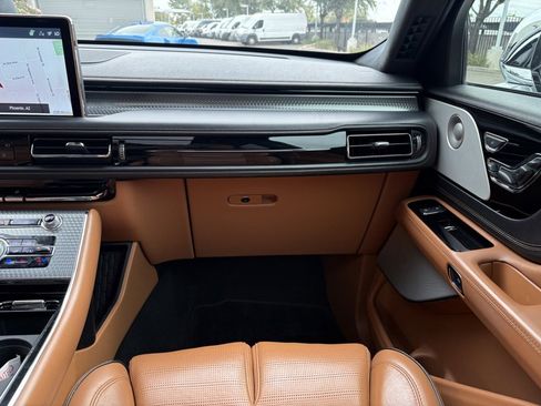 Used 2021 Lincoln Aviator Black Label w/ Dynamic Handling Package image 8