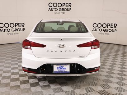 Used 2020 Hyundai Elantra Limited w/ Ultimate Package 03
