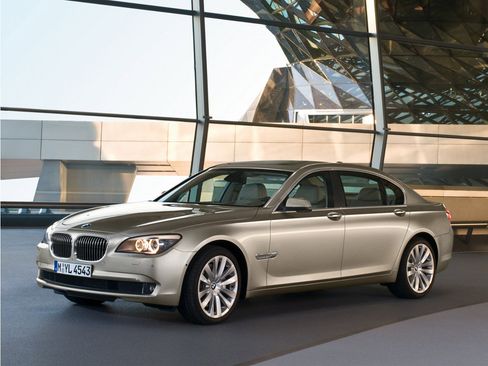 Used 2009 BMW 750Li RWD image 1