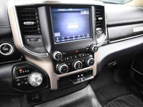 Used 2019 RAM 1500 Laramie AWD/4WD image 17