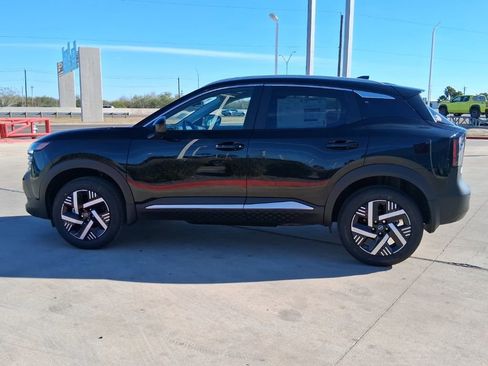 New 2026 Nissan Kicks SV image 3