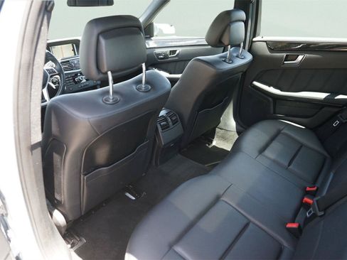 Used 2013 Mercedes-Benz E 350 Sedan image 12