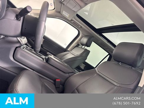 Used 2025 Ford Expedition Active AWD/4WD image 38